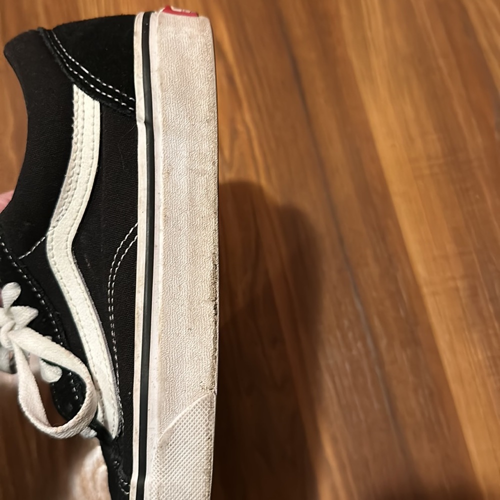 vans - Picture 3 of 5